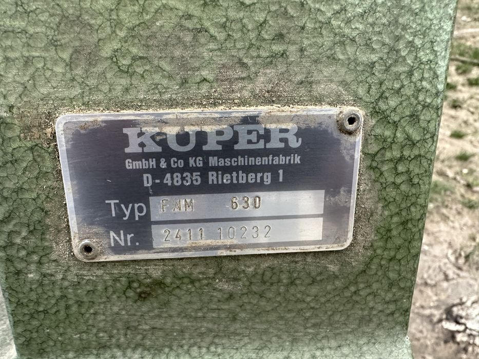 Masini Kuper de imbinat furnirul