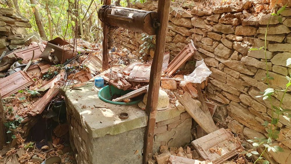 Продавам имот в с. Голец, област Ловеч