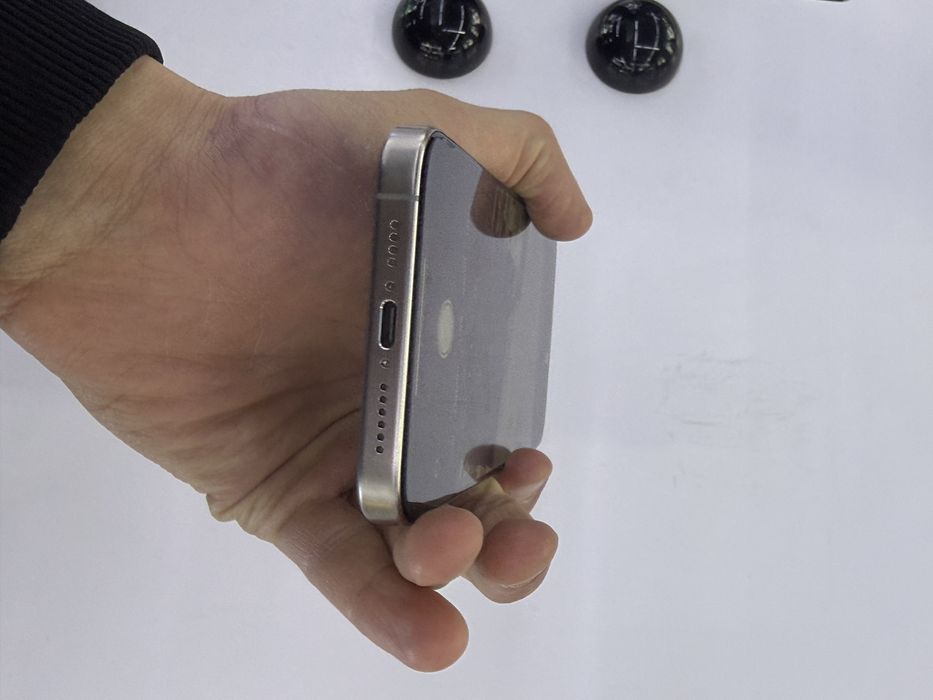 15 PRO MAX sotiladi holati ideal 17 qip qoyilgan laminatsa faqat