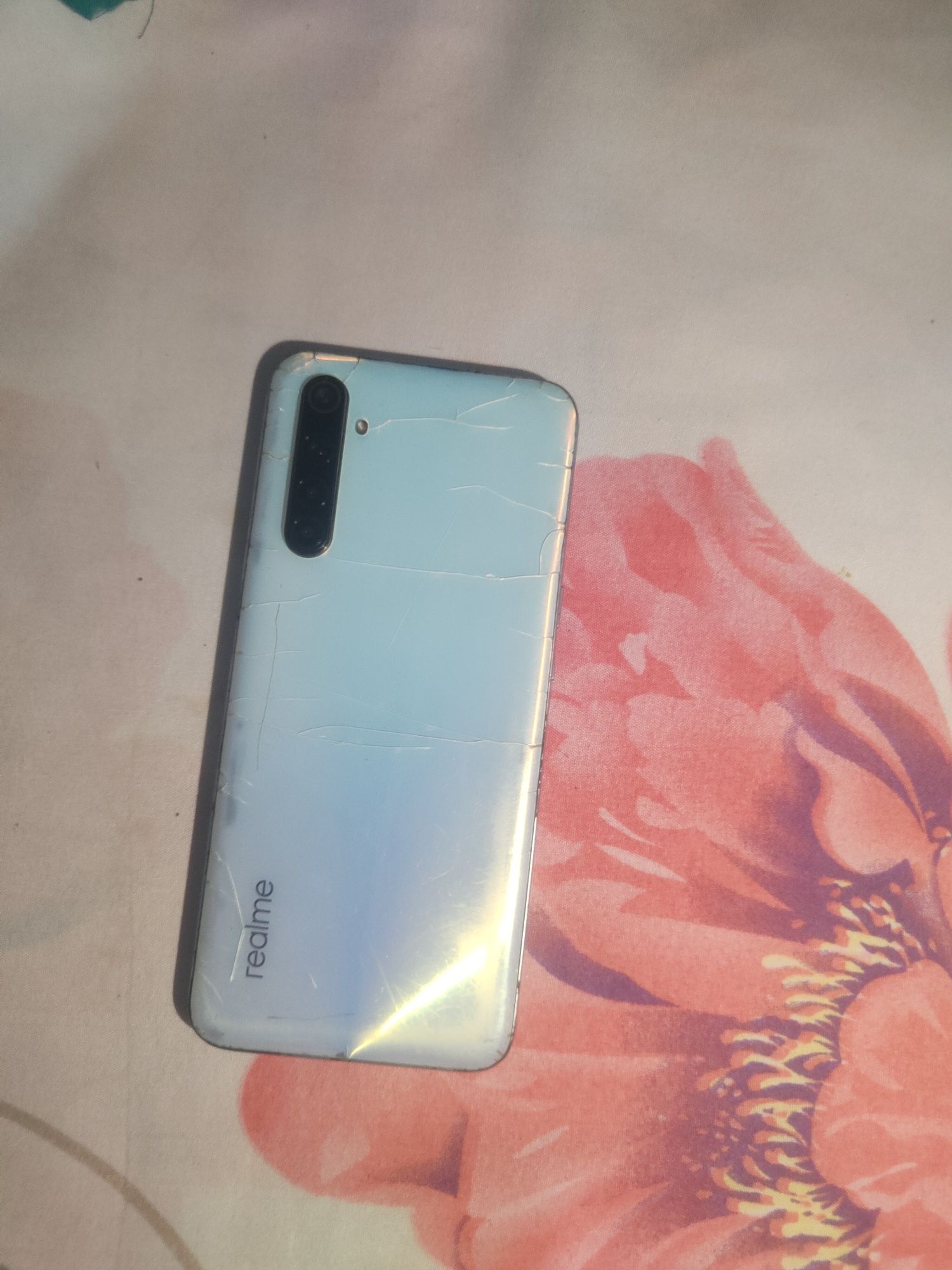 Realme 6 srochni sotiladi