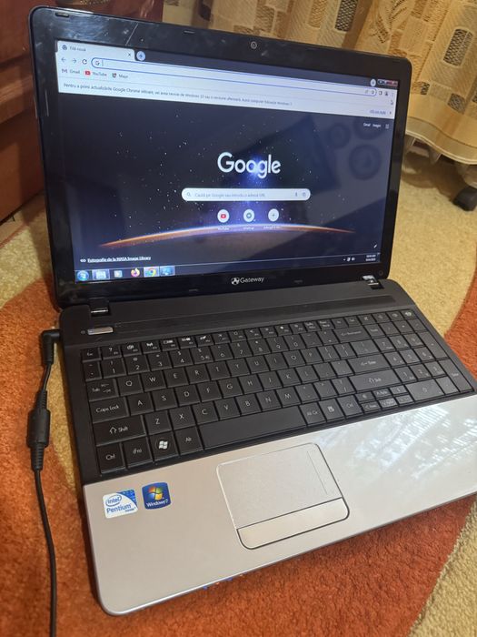 Laptop Gateway 15,6 inch cu incarcator si mouse
