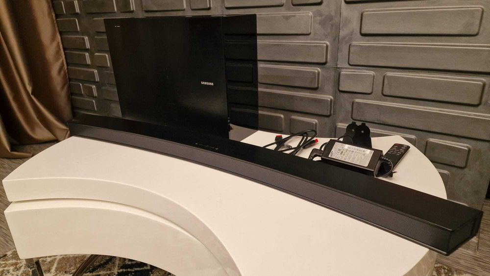 Soundbar Samsung J6000 - 300 W, Wireless