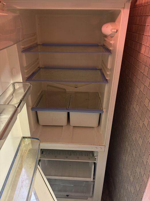 Продам холодильник