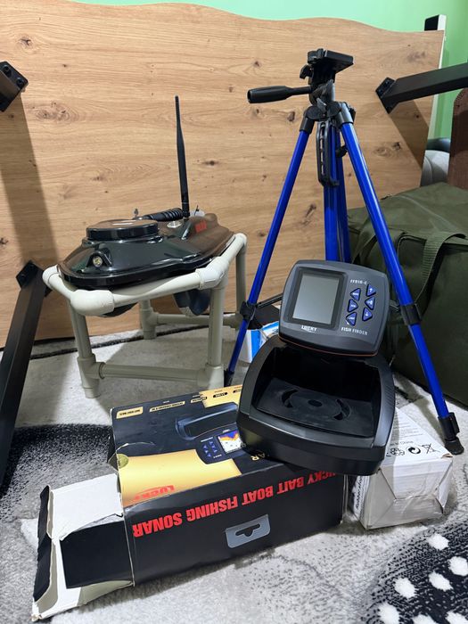 Лодка за Захранка Bootman със сонар Lucky FF918-c