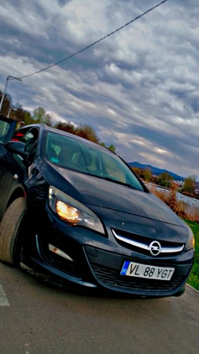Opel astra J 2013