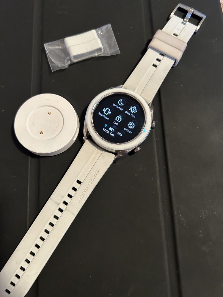 Смарт часовник Huawei watch GT