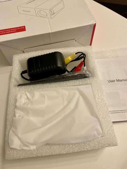 Мини проектор за домашно кино