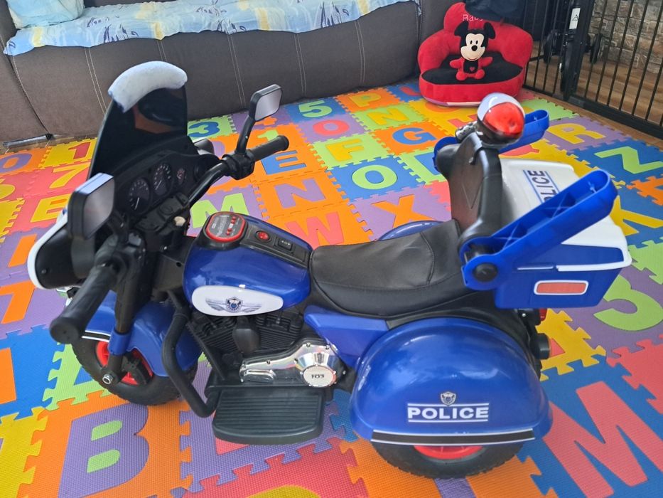 Motocicleta electrica pt. copii.