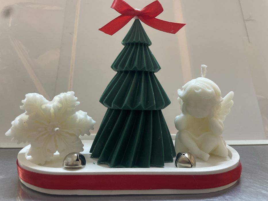 Коледни декорациш от восэк