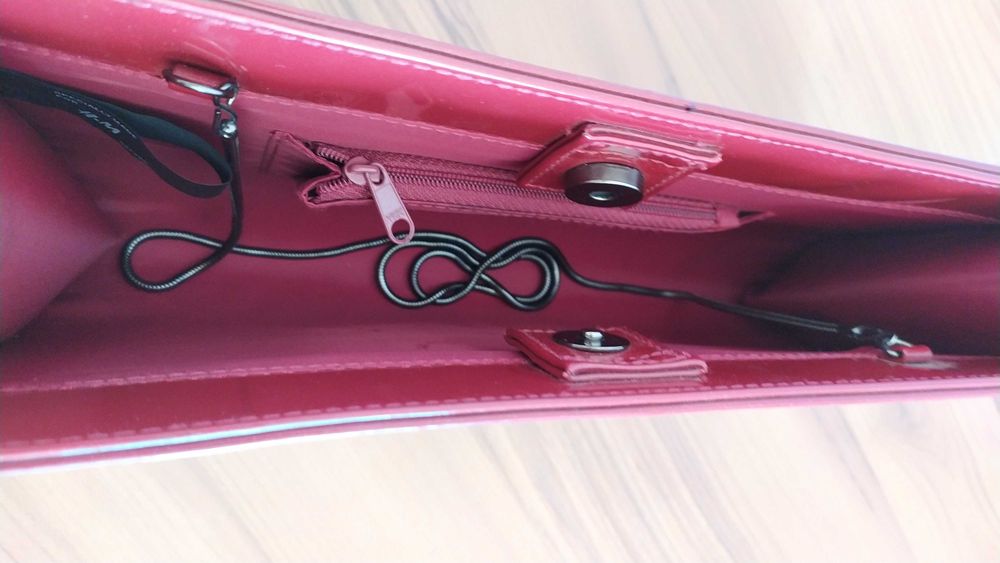 Голям дамски портфейл (с безплатна доставка)