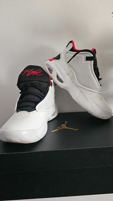 Jordan Max Aura 4