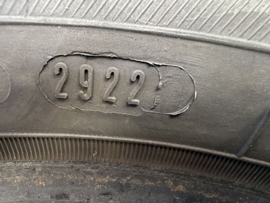 Автомобилни гуми 185 60 15 Debica