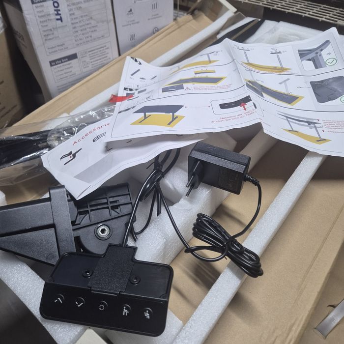 Промо Цена! Бюро с ел. повдигащ се механизъм