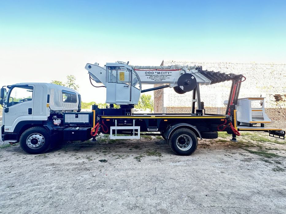 Телескопическая автовышка  с высотой подъёма 36 м.