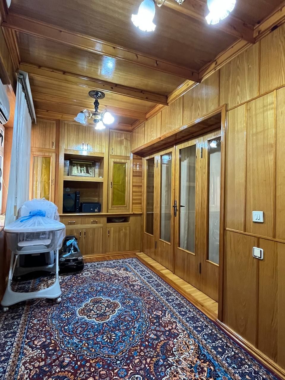 Продаётся 3х комнатная квартира 81 кв.м Юнусабад 6 Кирпичный дом