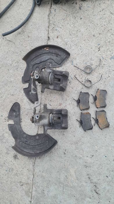 Части за Пасат б5.5 131кс комби цвят тъмно зелен