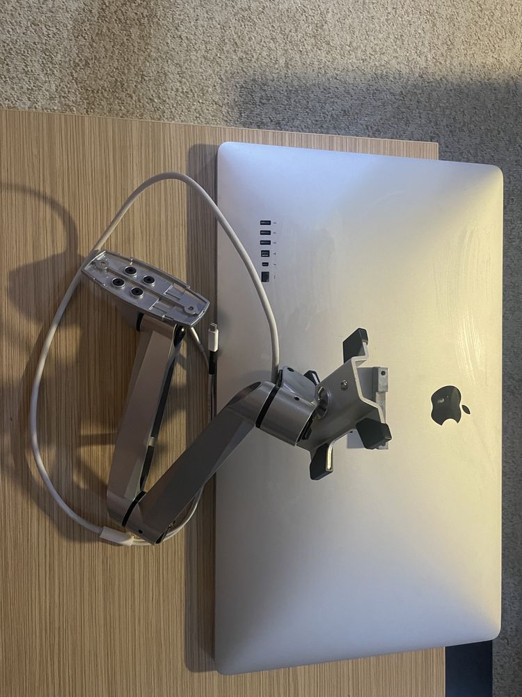 Suport monitor Apple