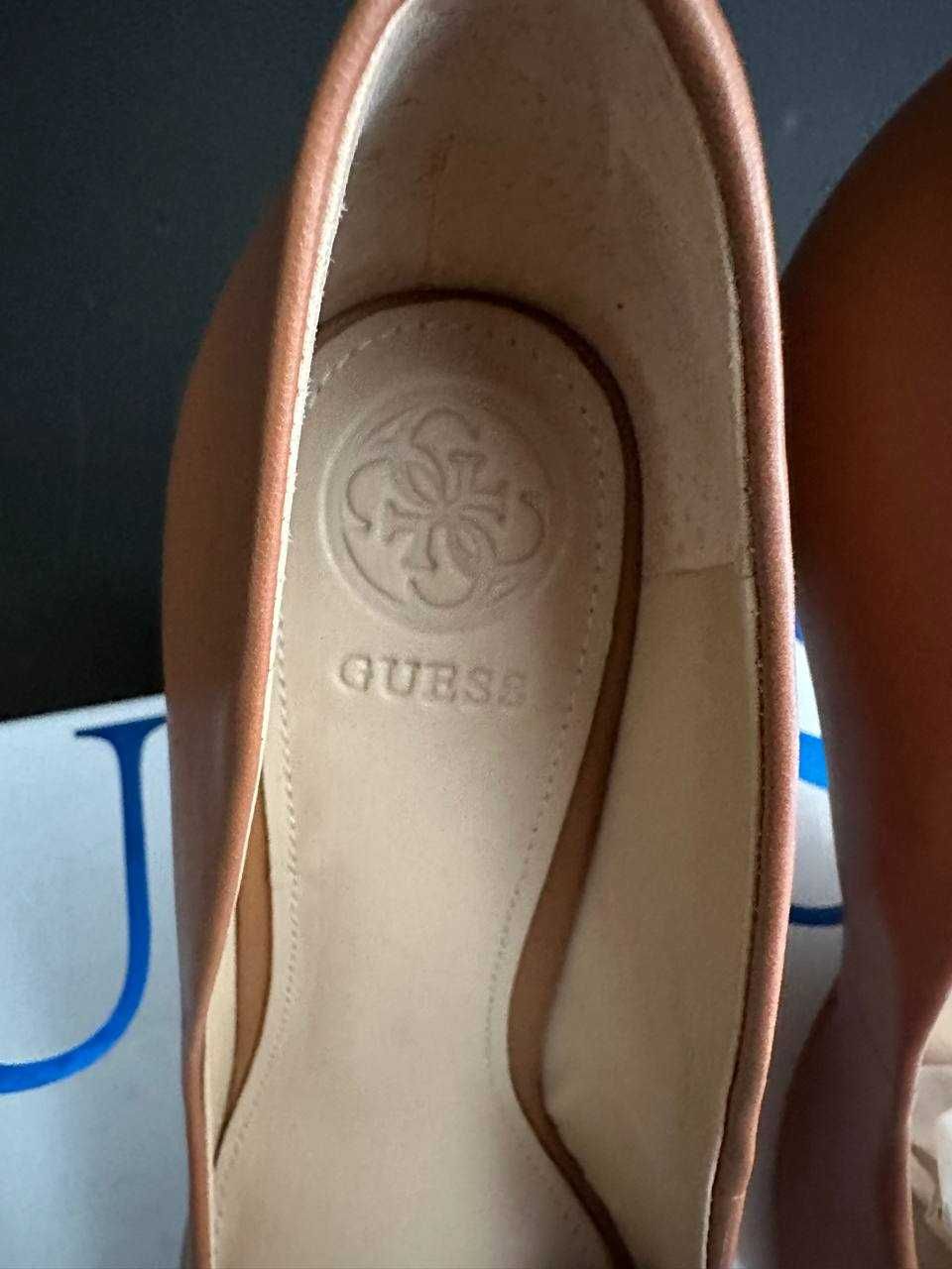 GUESS, нови, официални, дамски обувки от естествена кожа.