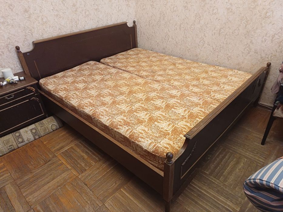 Продаю двухспальную кровать
