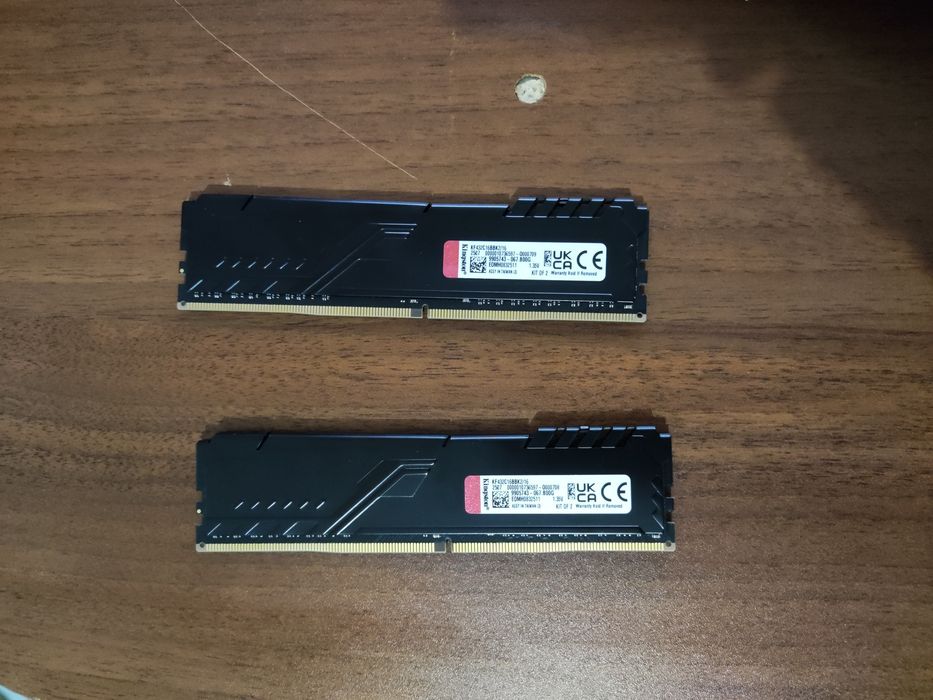 Продаю оперативную память Kingston Fury Beast DDR4