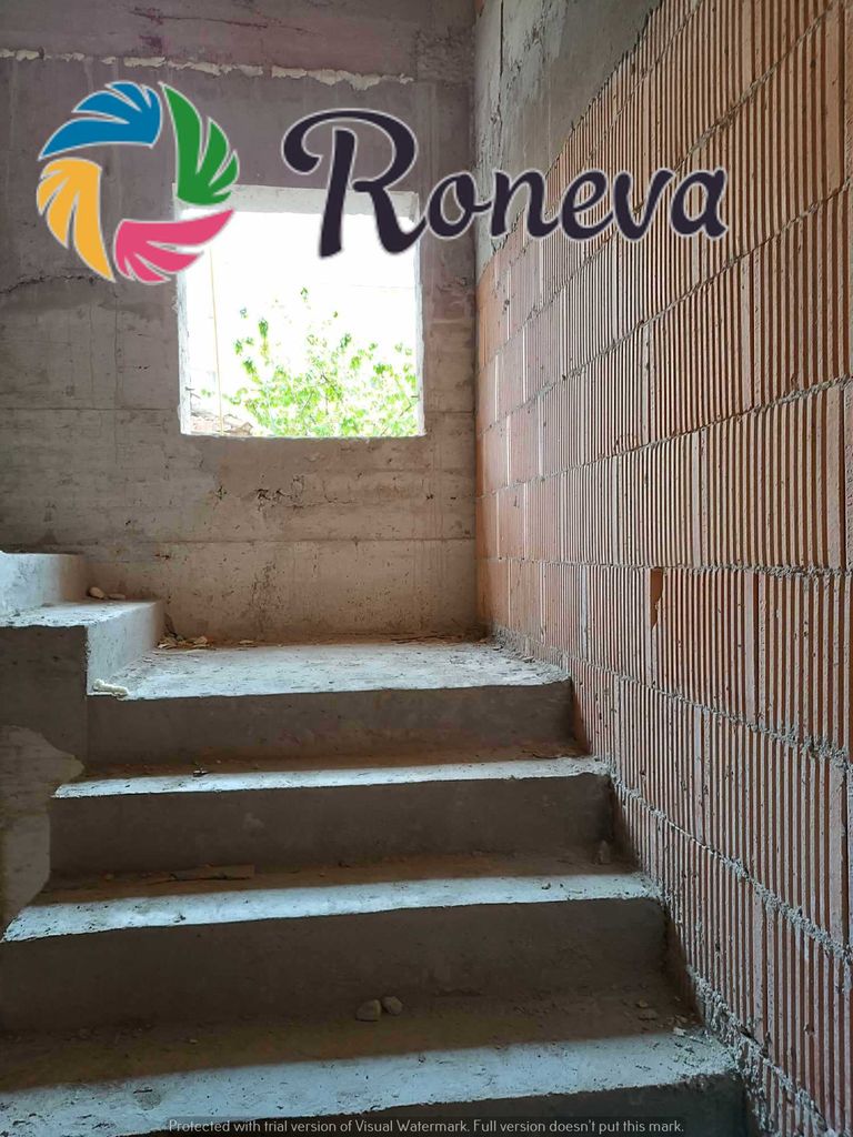 Продава се Двустаен апартамент в Варна, Левски - 55 кв.м за 1564 €/кв.м - Снимка #1