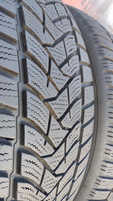 4бр.зимни гуми 205/55/16 Dunlop Winter Sport 5, dot22
dot22
6.98mm
Доб