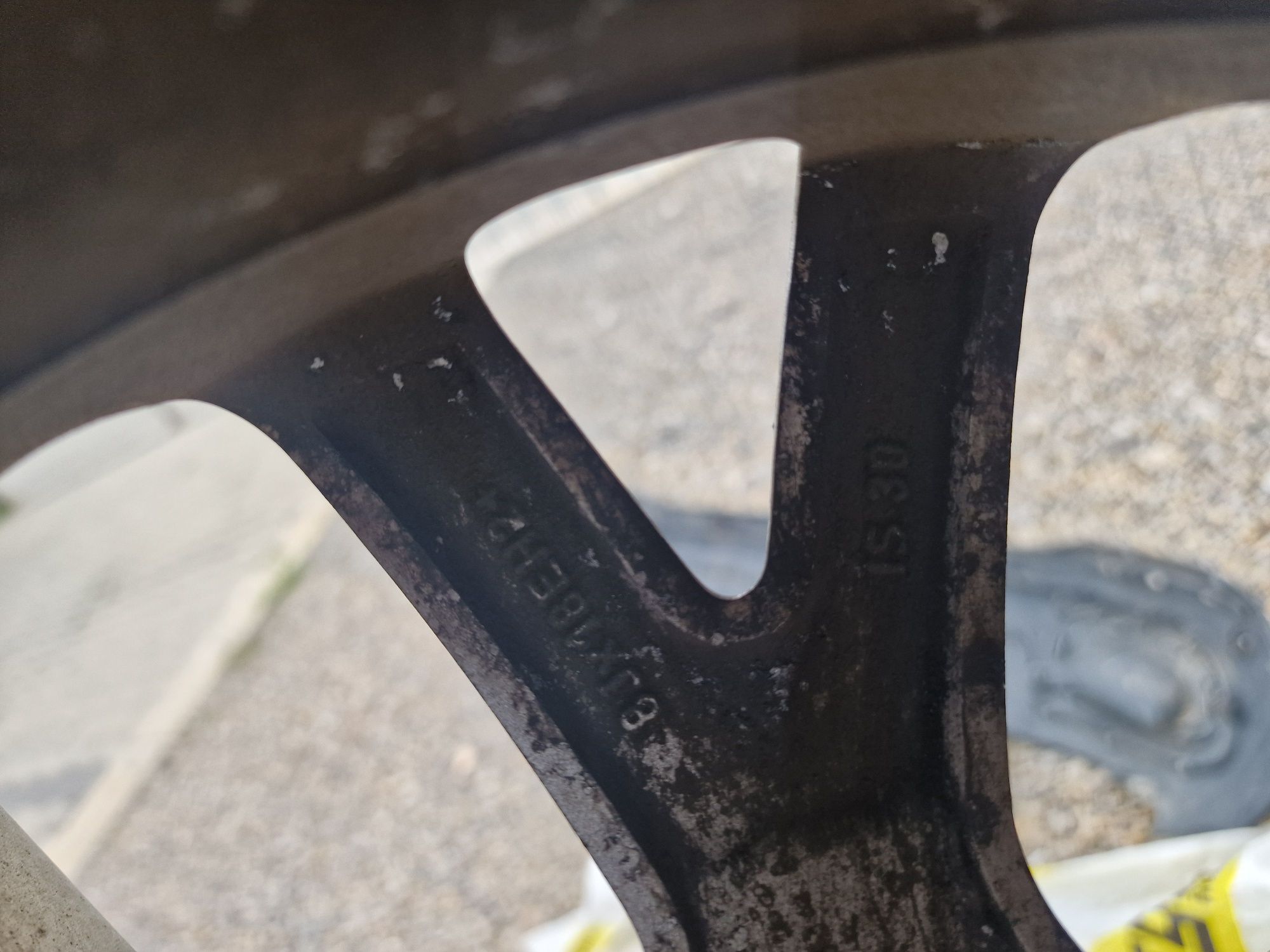 Гуми с Джанти за BMW 7 serie F01 245/50 R 18 Goodride 2021 dot