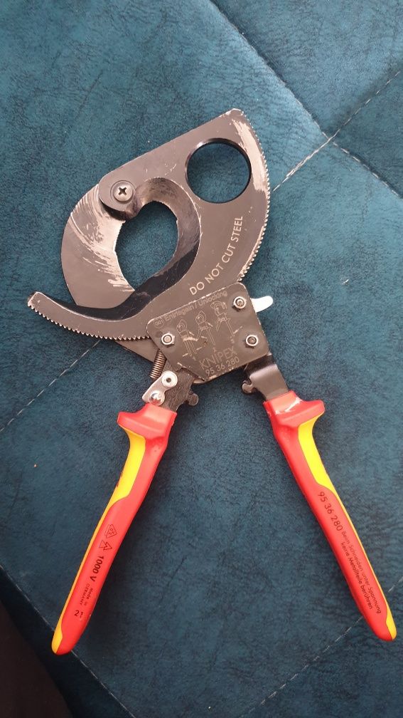 Knipex секторные ножницы