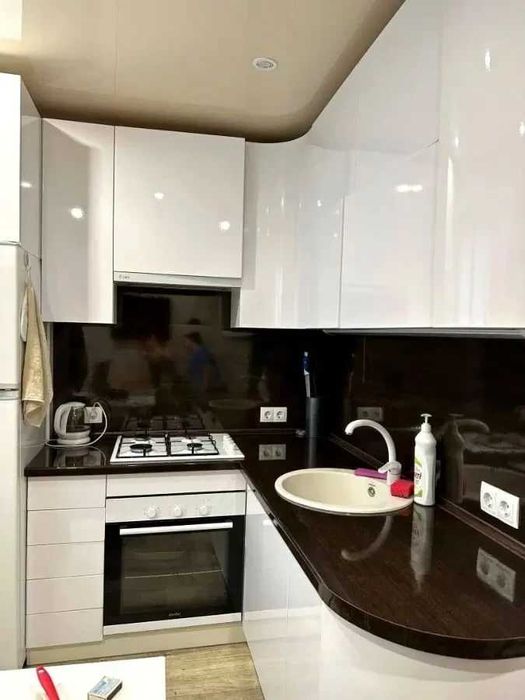 Дава се под наем Двустаен апартамент в София, Център - 56 кв.м за 433.5 € - Снимка #2