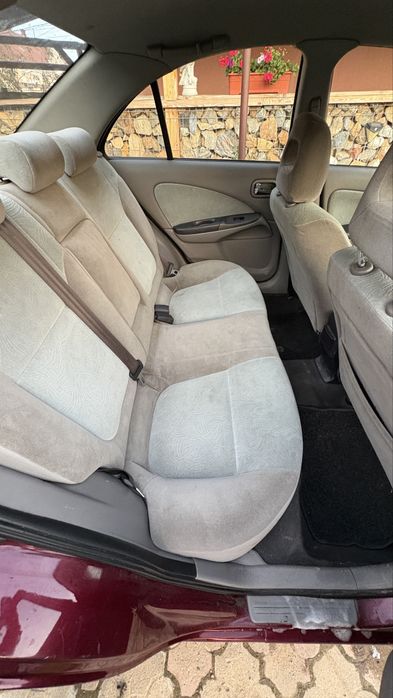 Nissan Almera 1.8 benzina 2000