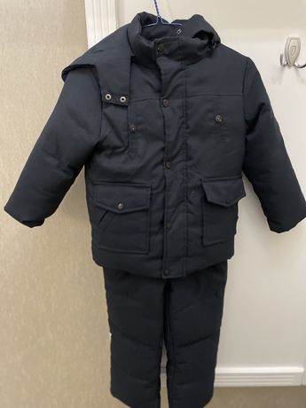 Зимняя куртке с комбинезоном на 4-6 лет