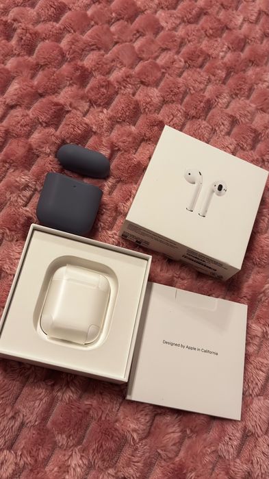 Слушалки Apple AirPods 2