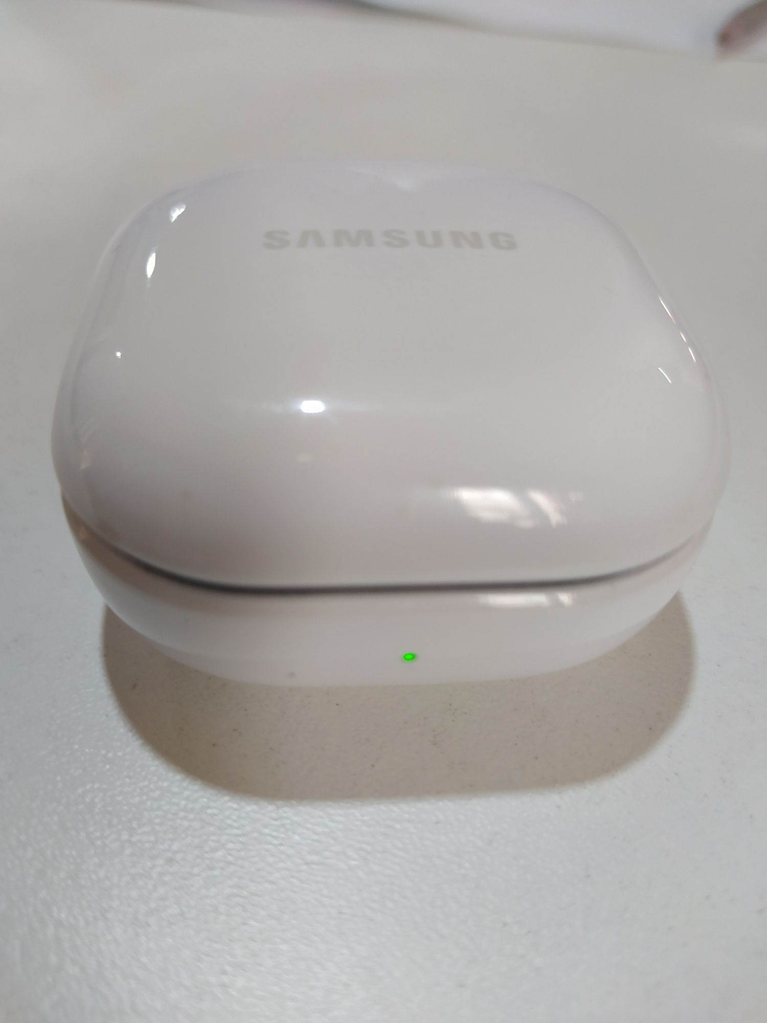 Продам кейс от наушников Samsung beats 2 pro. За символическую сумму