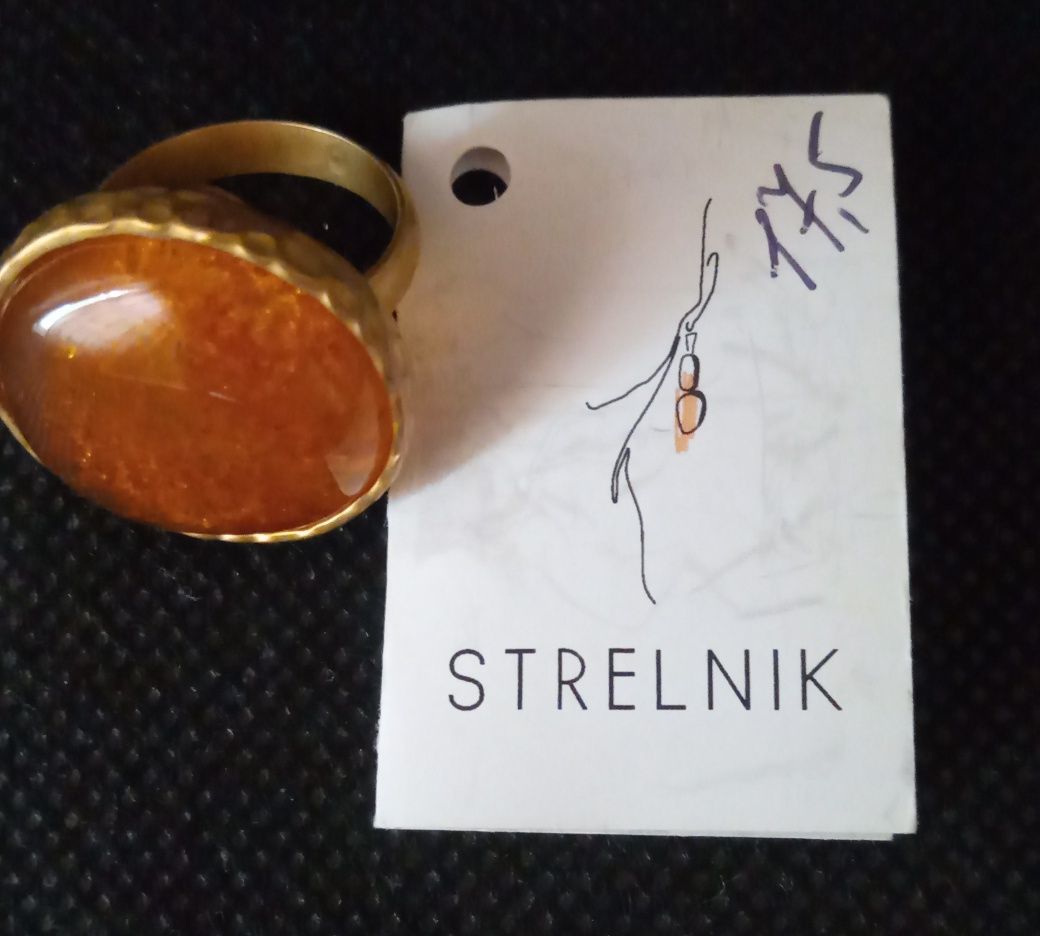 Кольцо с янтарем Strelnik Jewelry