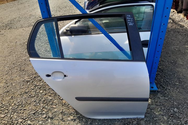 Usa / Portiera spate dreapta Volkswagen VW Golf 5 [2003 - 2009] Hatch