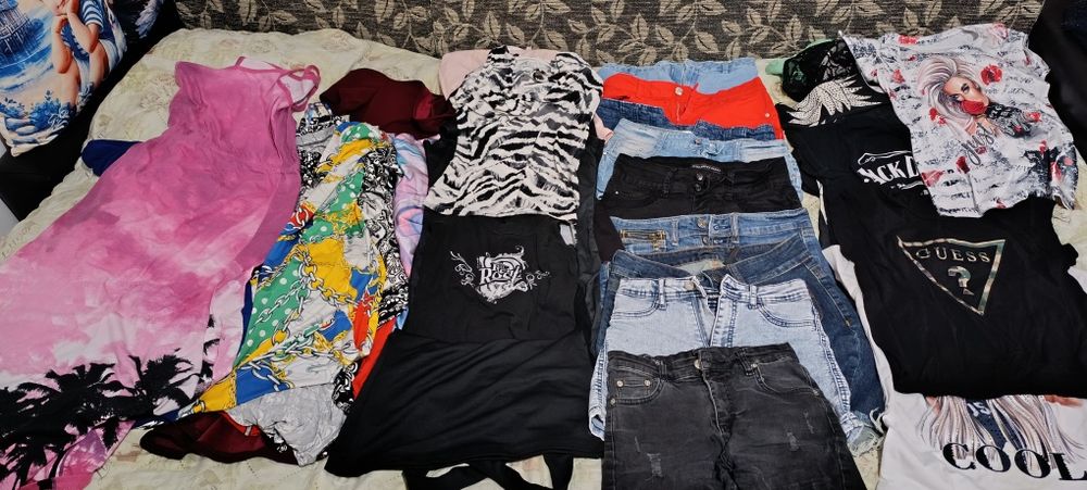 ЛЕТНИ ДРЕШКИ ( Тениски,Рокли,Панталонки,Потничета и поли- панталонки)