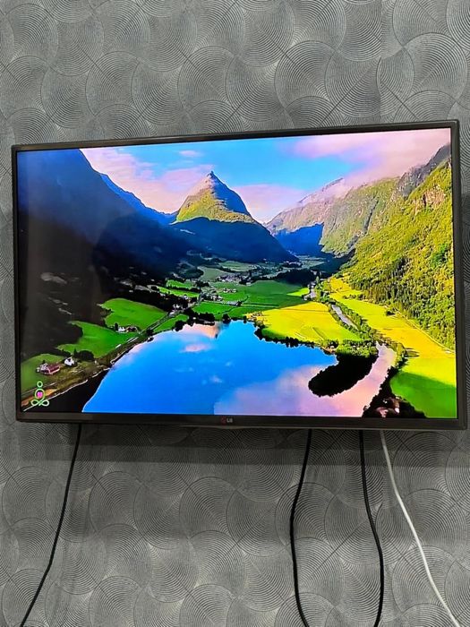 Телевизор смарт LG оригинал