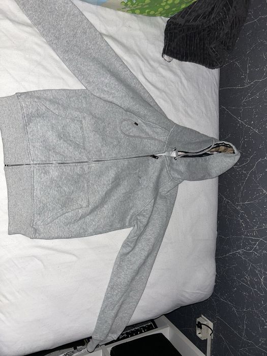 Vând Burberry Zip-up nou