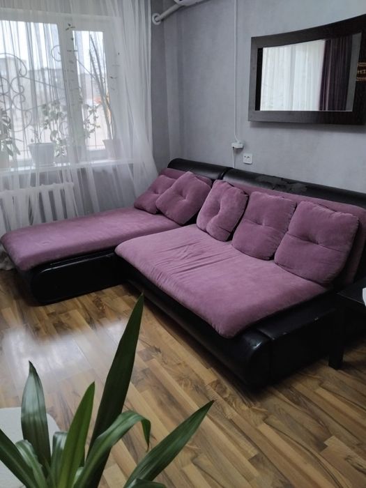 Продаётся современный диван