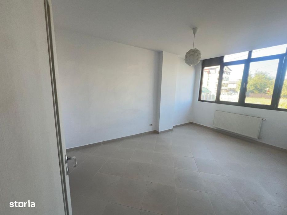 Apartament 2 camere, 55 mp, et 1, bucatarie mobilata + loc parcare