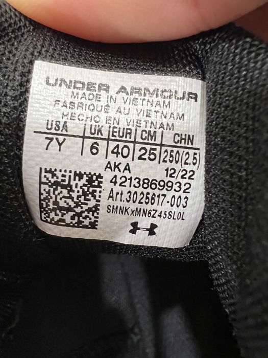 Обувки Under armour 40