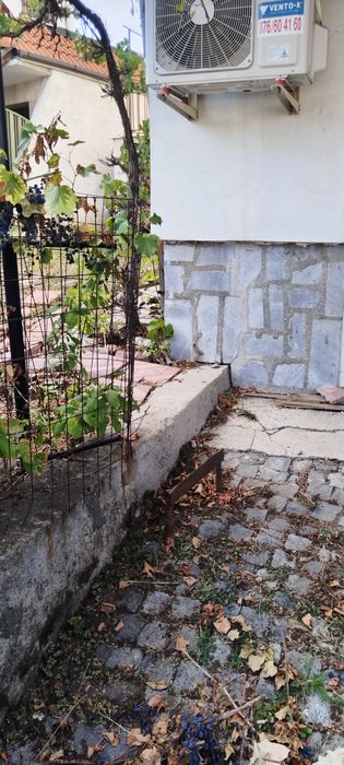 Масивна Къща кв.Клепало до болницата.