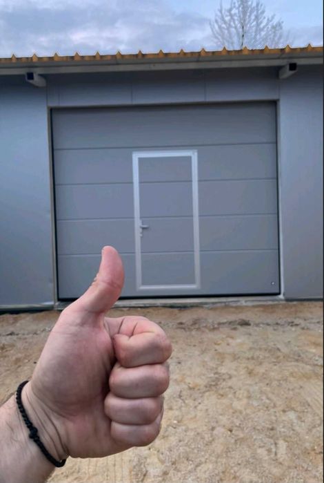 Здрави работещи секционни врати! Високо качество!