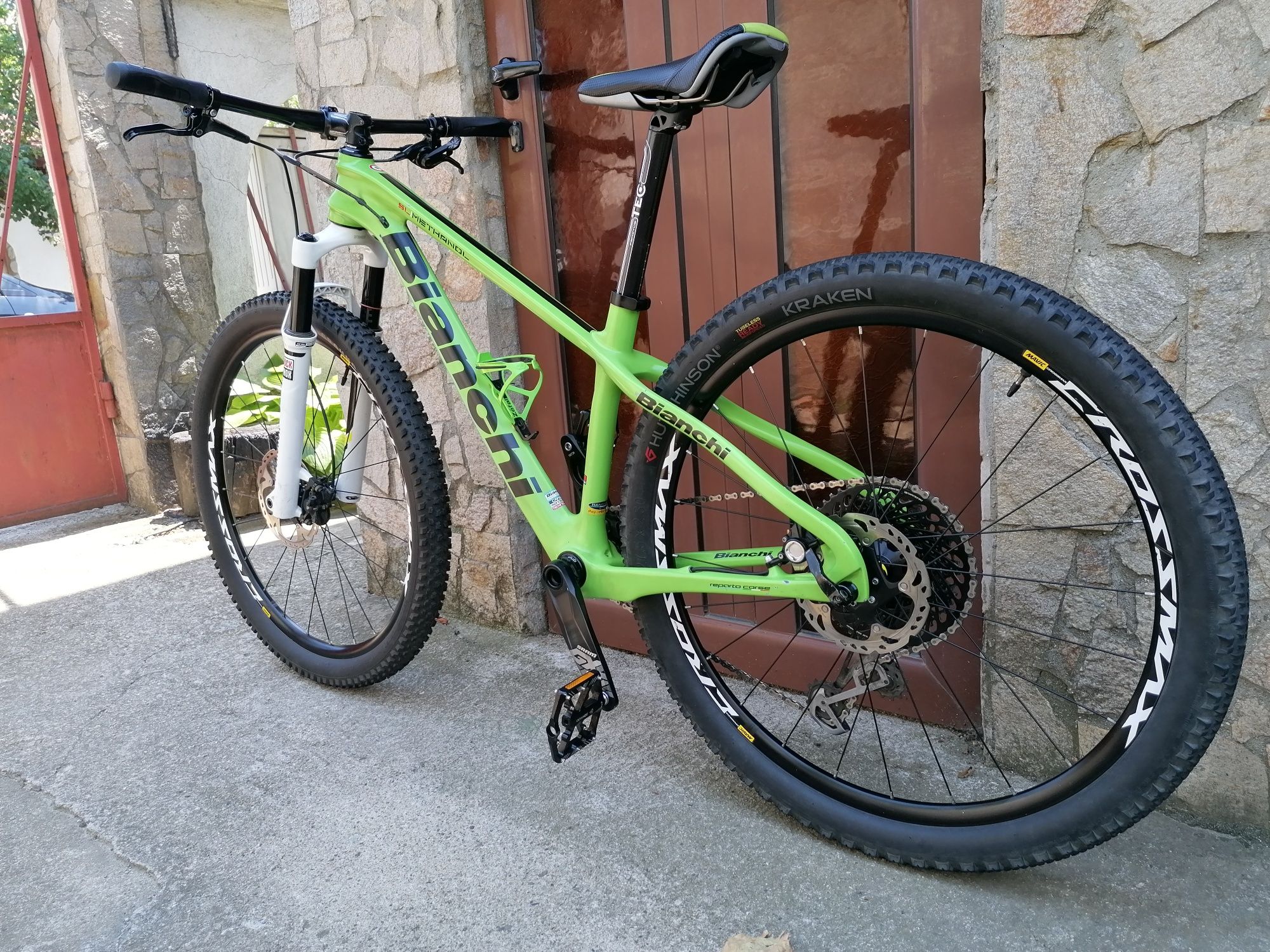 Bianchi  27,5 цола карбон 9,4кг. SRAM  1*12
