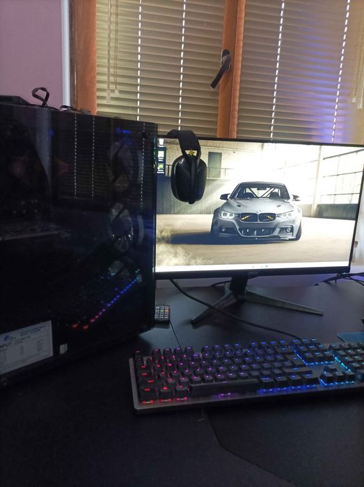 1050ti ryzen 5 4600G 16 GB RAM геймърски компютър