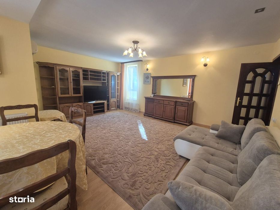 Apartament 3 camere Zamca de inchiriat