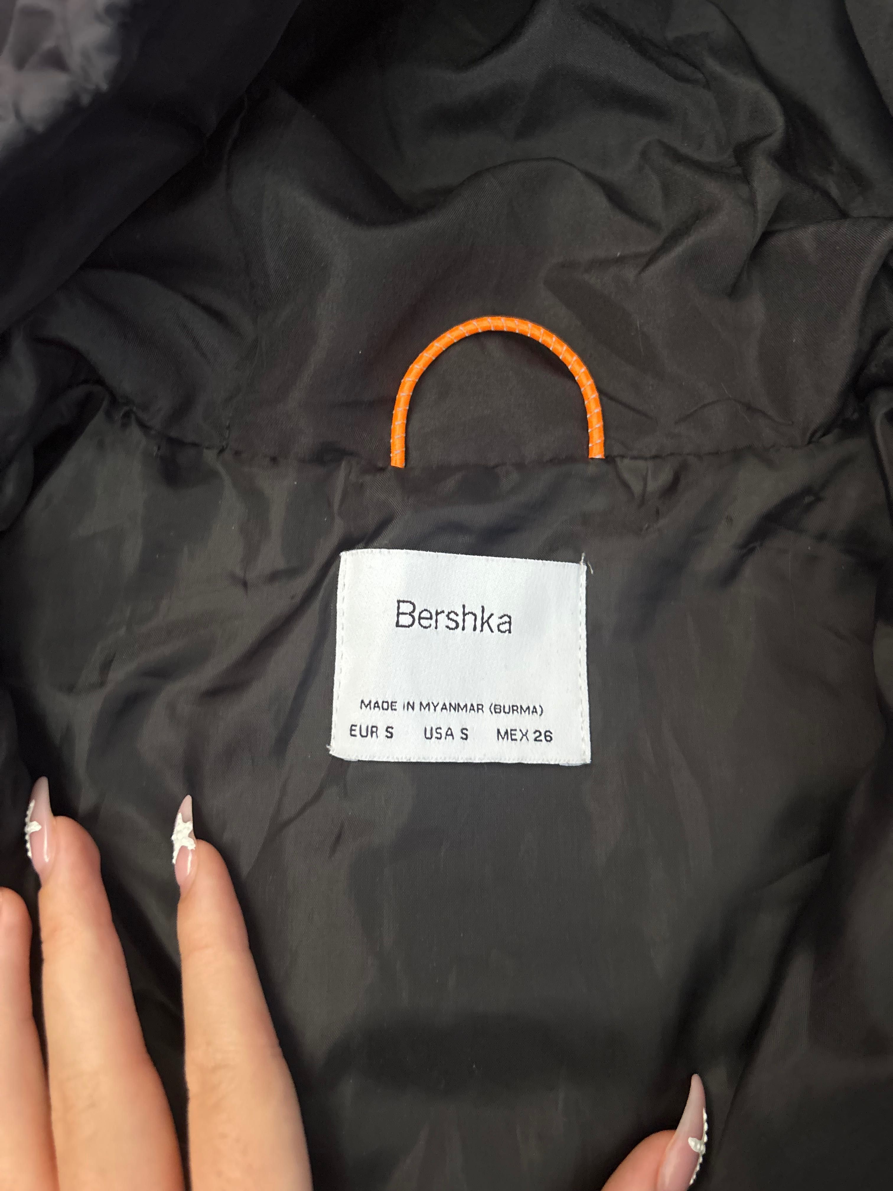 Дамски преходни якета и худита марки Bershka, H&M, Cropp