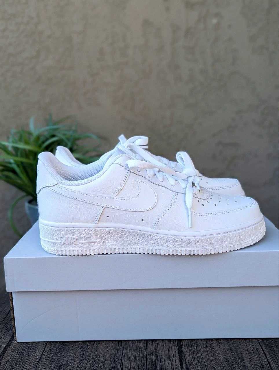 Air Force 1 ‘07 WHITE( NU off-white, trapstar, bape, yeezy, jordan)