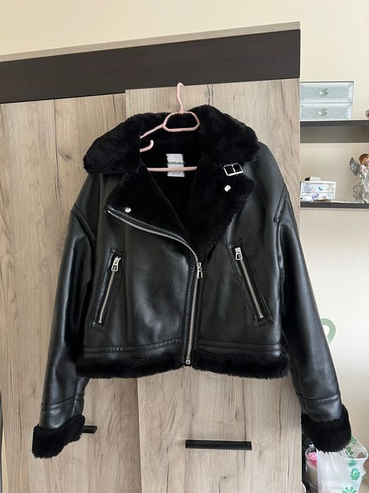 Кожено яке Bershka