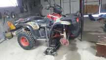 Dezmembrez atv polaris 700